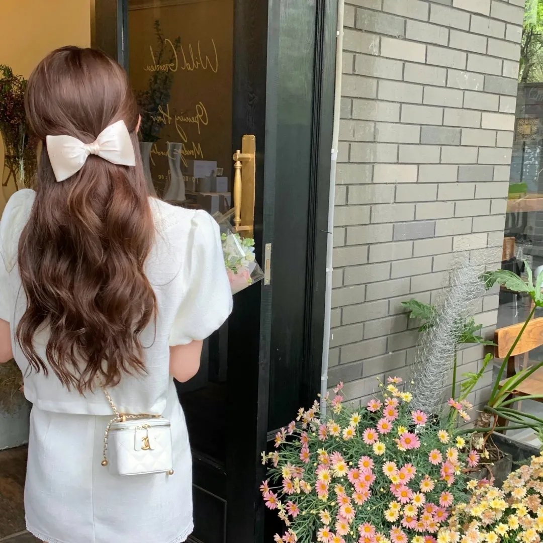 三个邻居